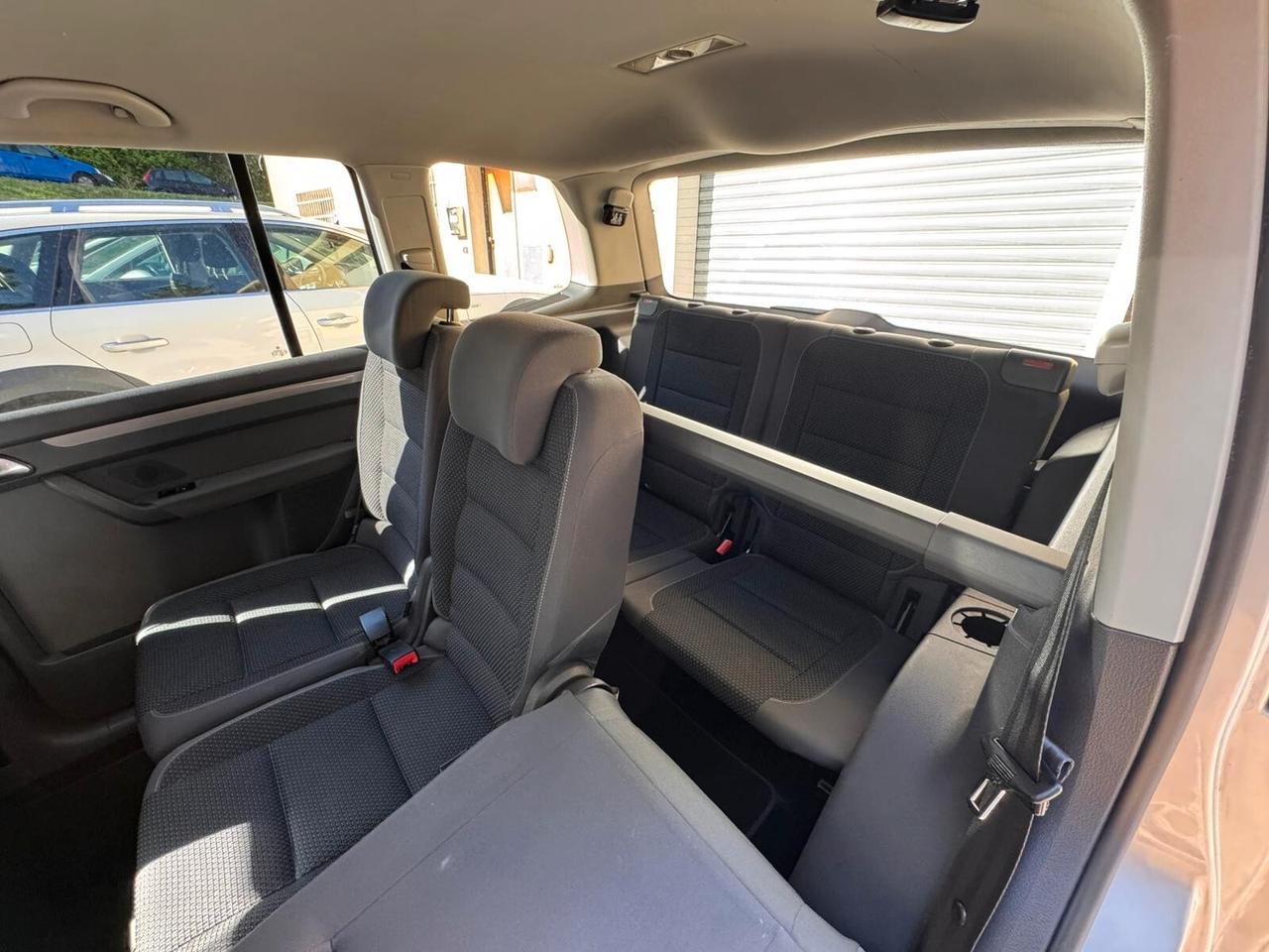 Volkswagen Touran 1.6 TDI Comfortline BMT 7 POSTI GARANZIA 1 ANNO