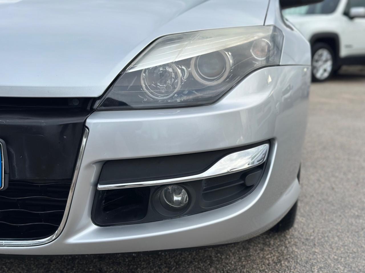 Renault Laguna 2011 2.0 dCi 150CV SporTour Nav