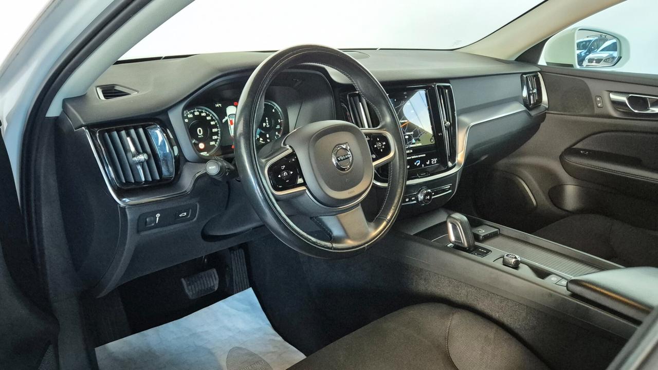 Volvo V60 B4 (d) Geartronic Momentum Business