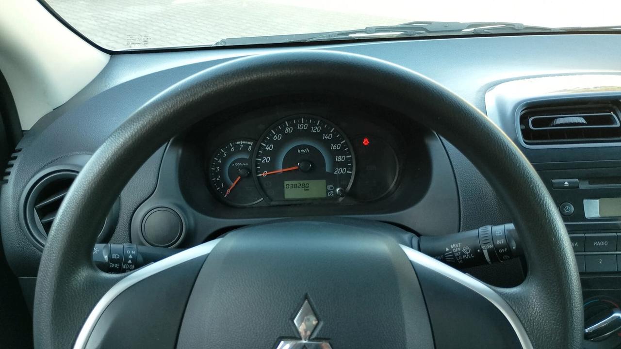 Mitsubishi Space Star 1.0 Invite
