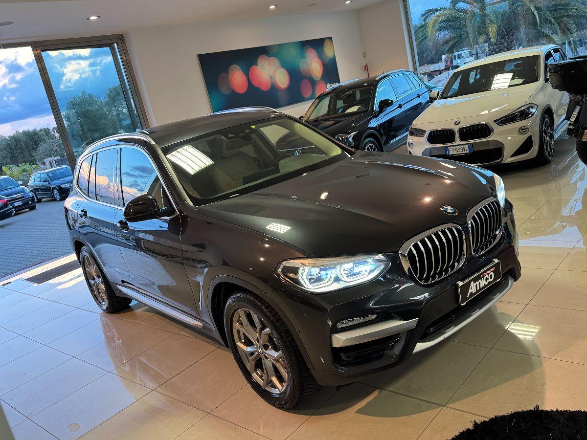 BMW X3 xDrive20d xLine Pelle Chiara Luci ambient
