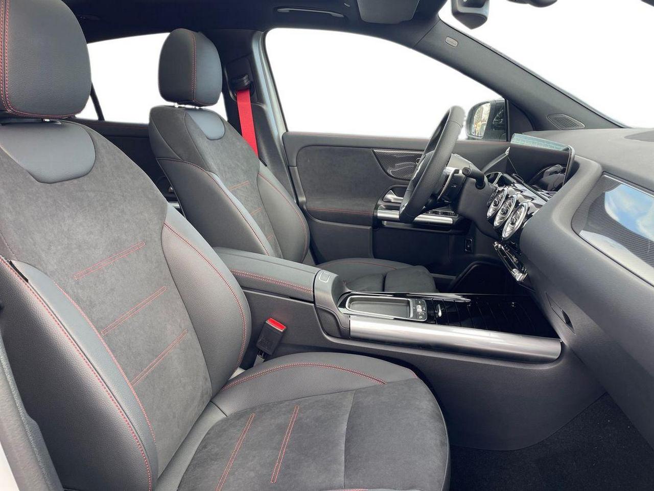 Mercedes-Benz Mercedes-AMG GLA 35 4MATIC