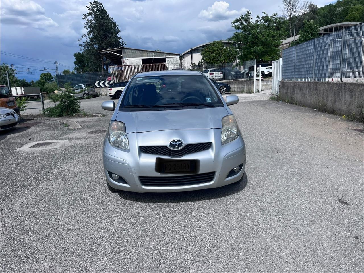 Toyota Yaris 1.3 5 porte Sol