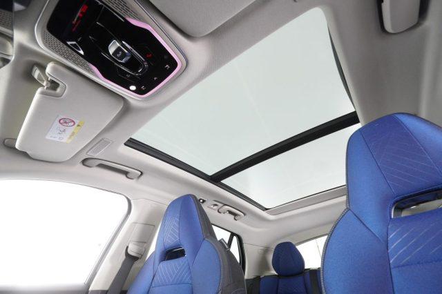 LYNK & CO 01 01 PHEV