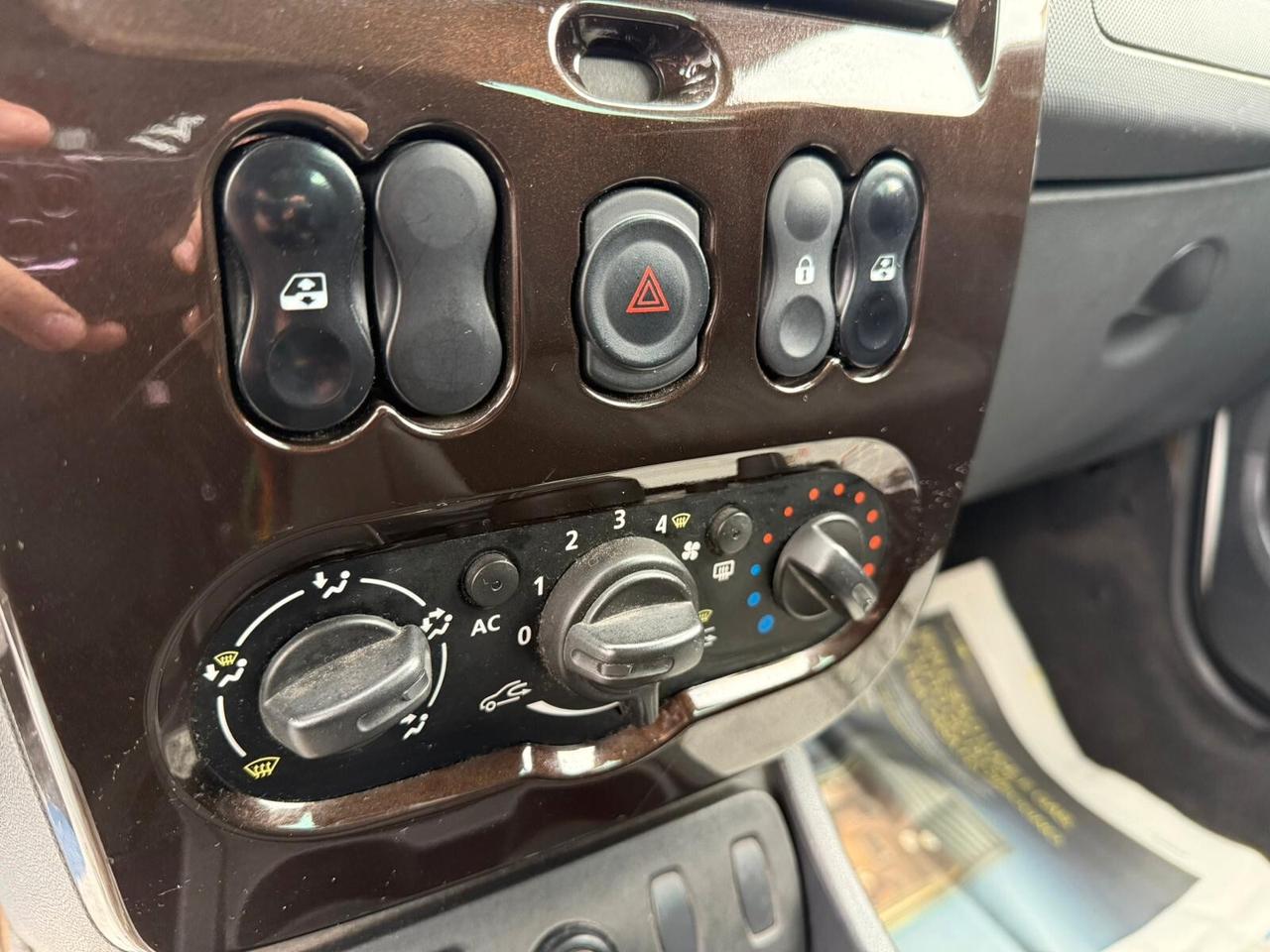 Dacia Duster 2012 GPL