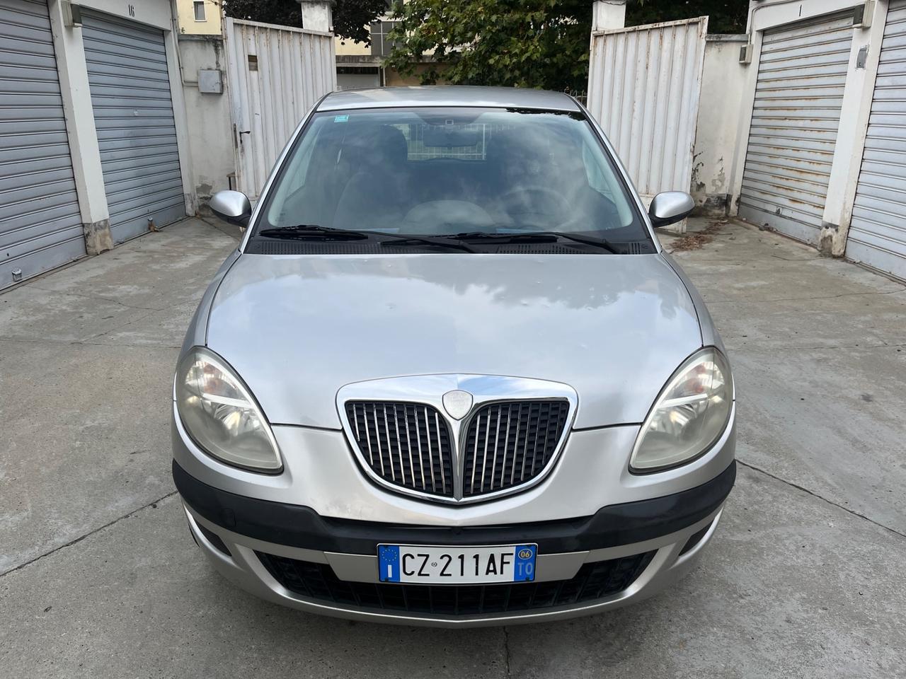 Lancia Ypsilon 1.2 Benzina