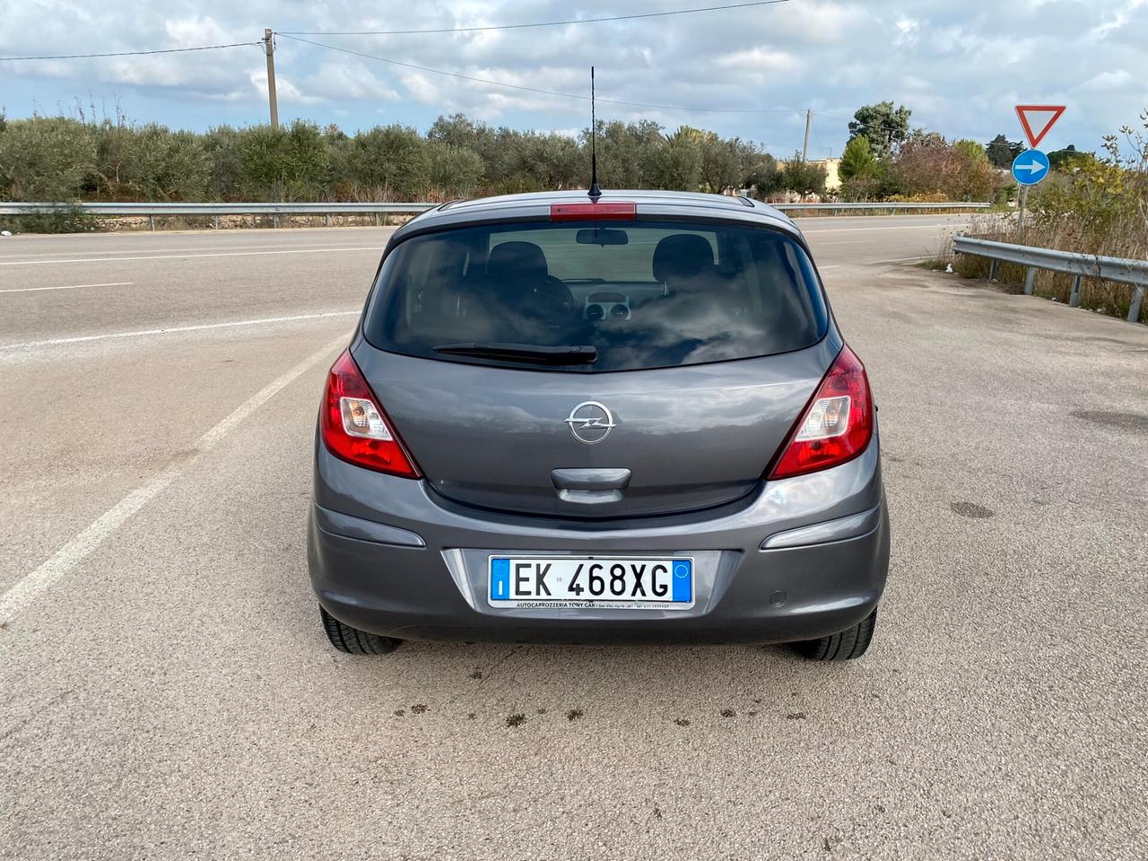 Opel Corsa 1.2 85CV 5 porte GPL-TECH One