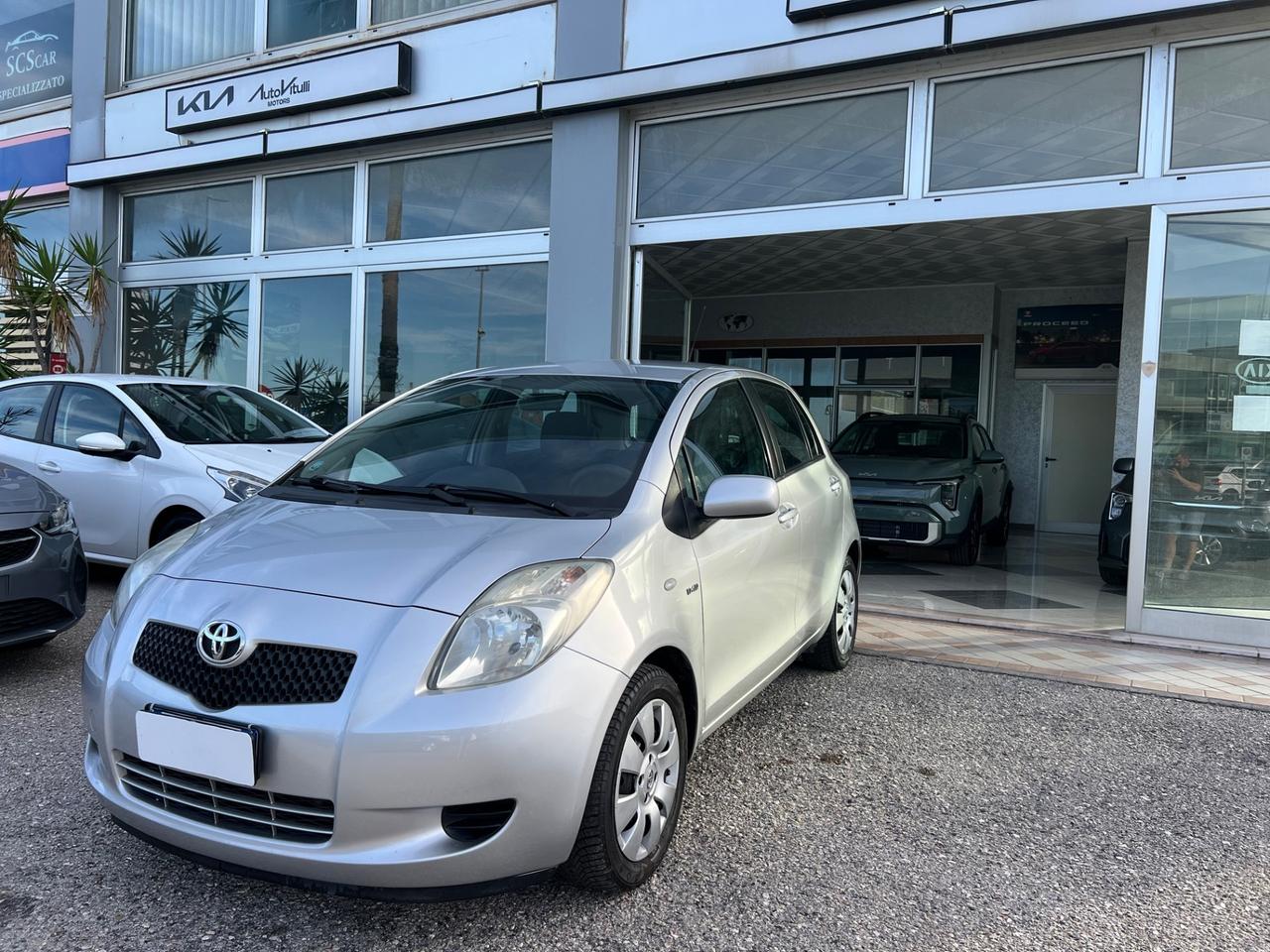 Toyota Yaris 1.4 D-4D 5 porte Sol