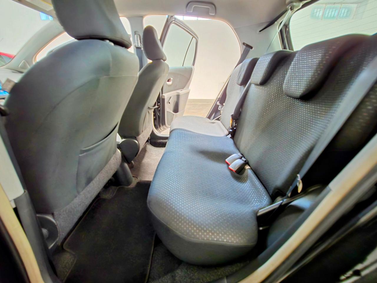 Toyota Yaris 1.0 5 porte Sol