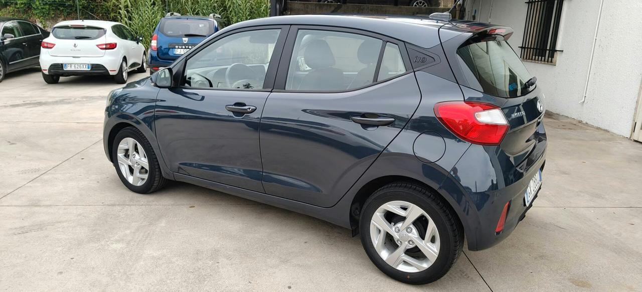 Hyundai i10 1.0 MPI Tech "SOLO 19.000 KM"