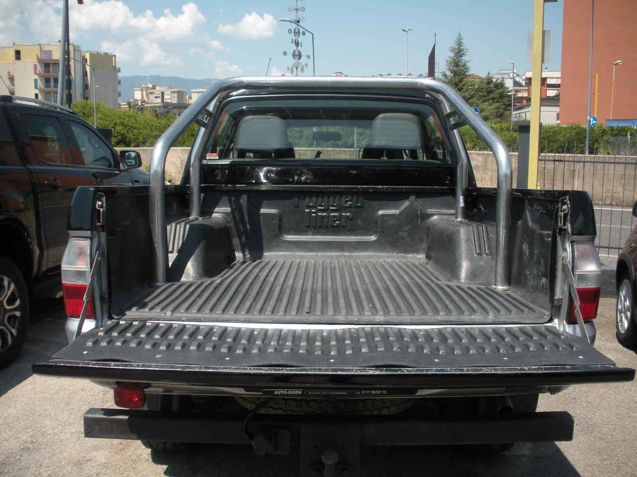 Mitsubishi L200 2.5 TDI 4WD Double GLS