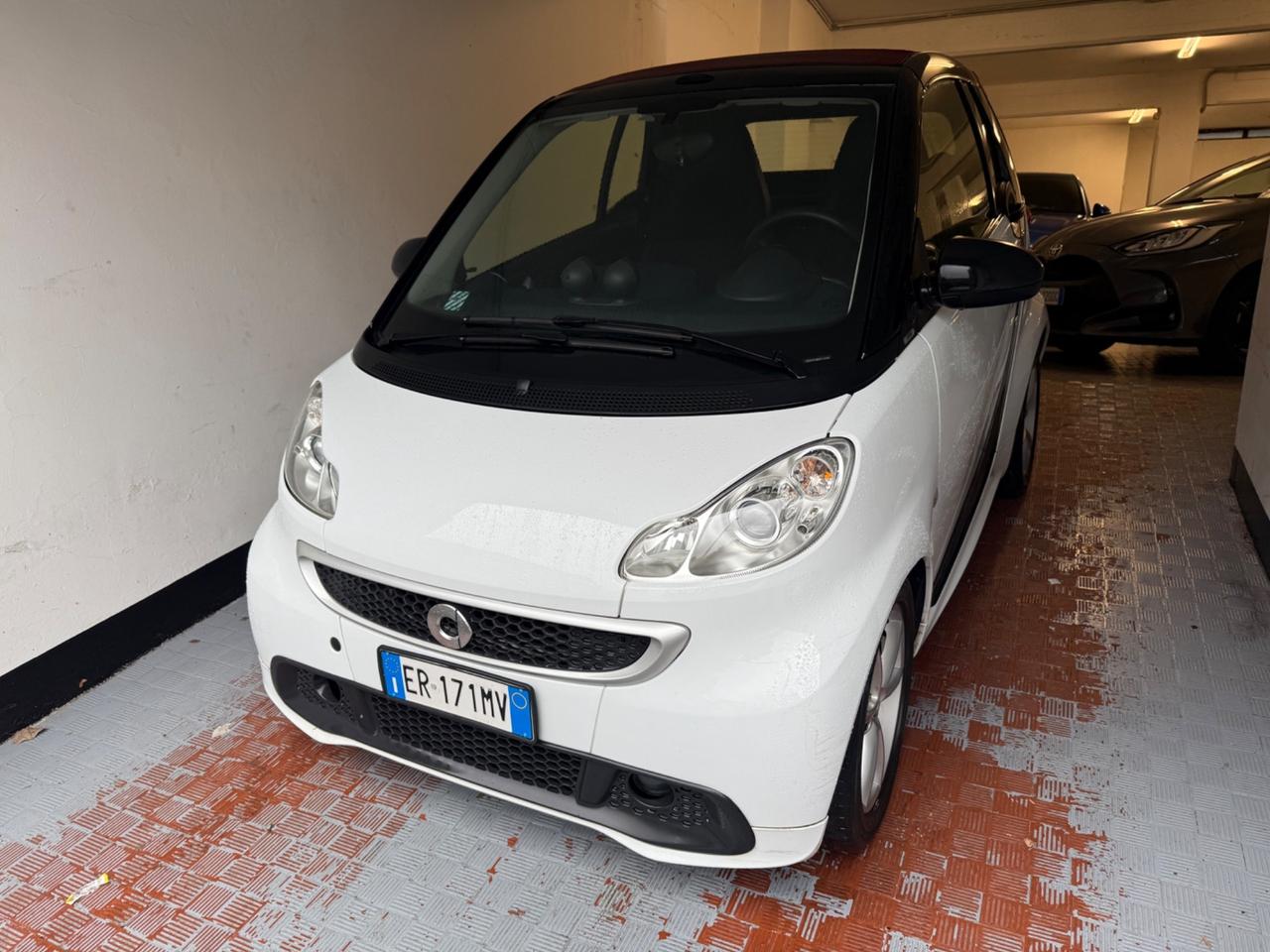Smart ForTwo 1000 52 kW MHD cabrio pulse