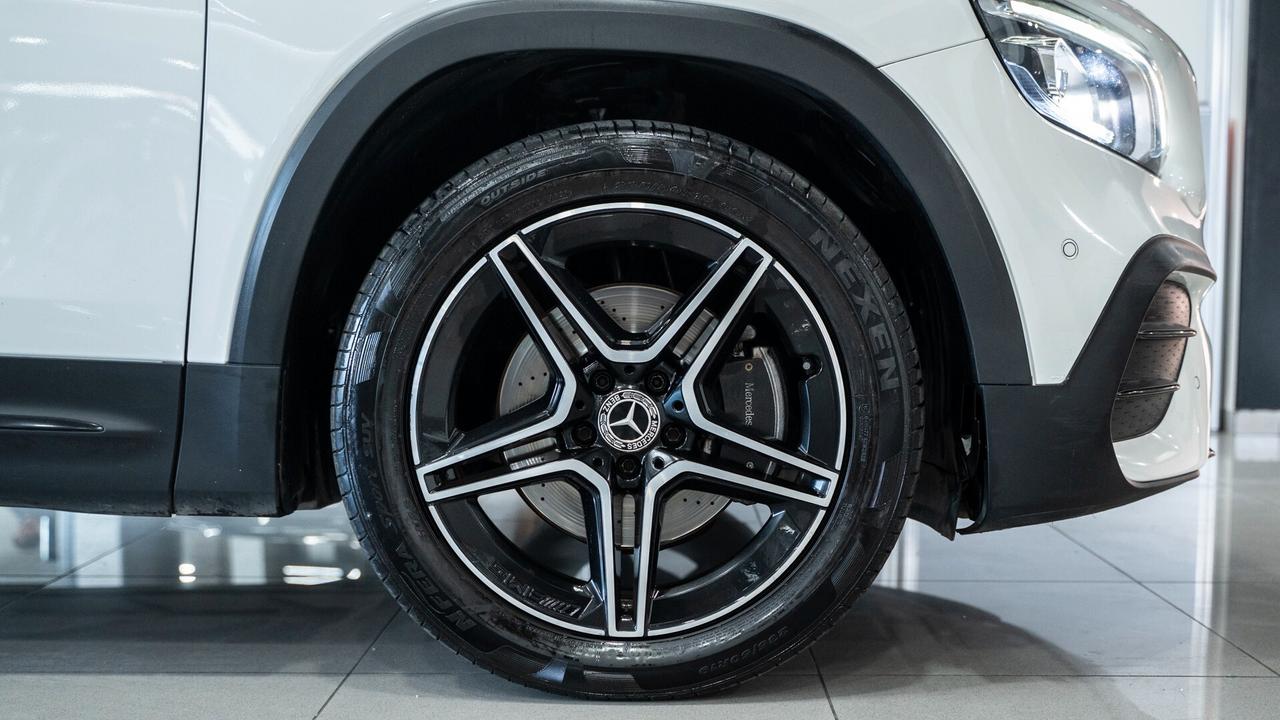 Mercedes-benz GLB 200 D PREMIUM PLUS AMG TETTO PACK LUCI XENO NAVI FULL OPTIONAL