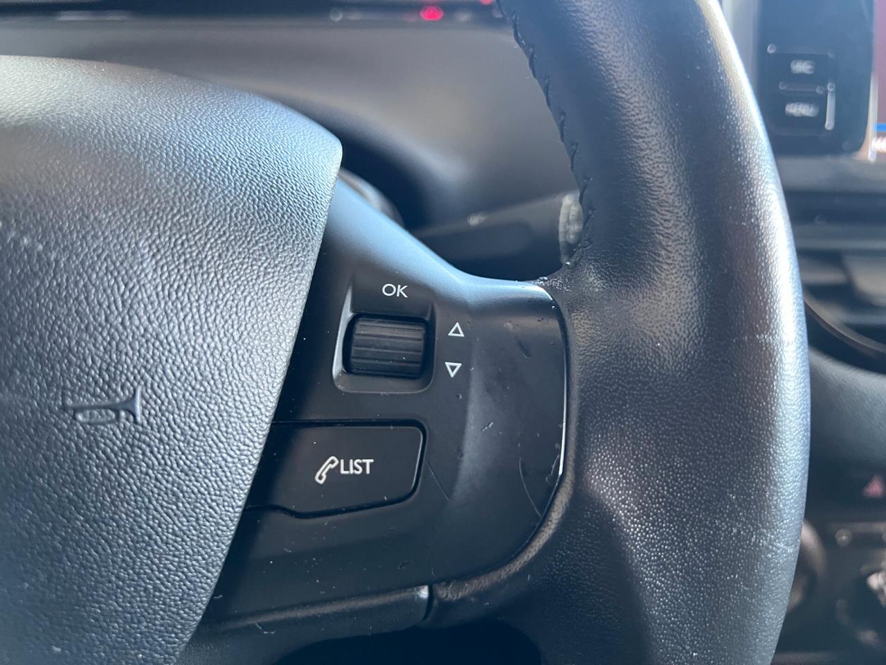 Peugeot 208 PureTech 82 5 porte Access