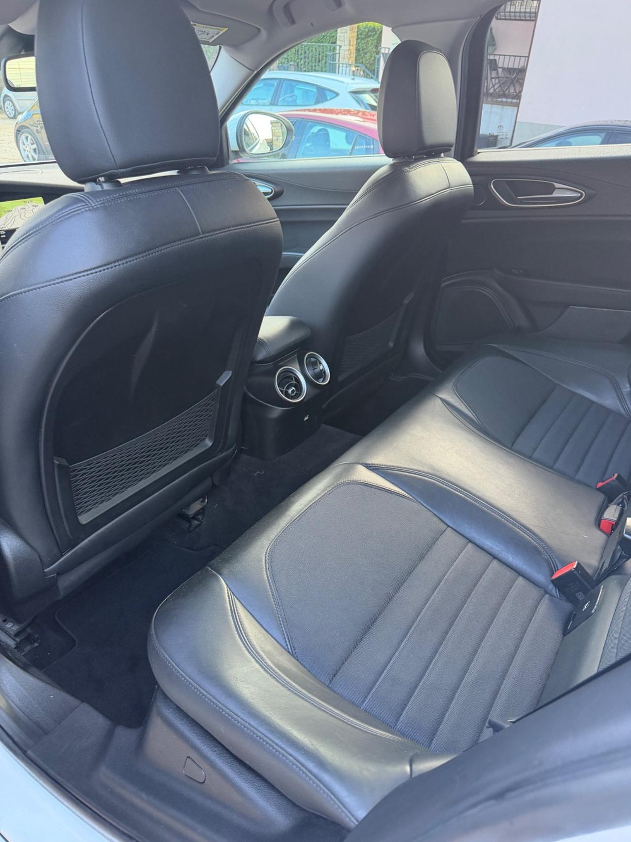 Alfa Romeo GIULIA 2.2d 150 CV SUPER KMCERT GARANZ