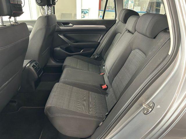 VOLKSWAGEN Passat Variant 2.0 TDI SCR EVO DSG Business
