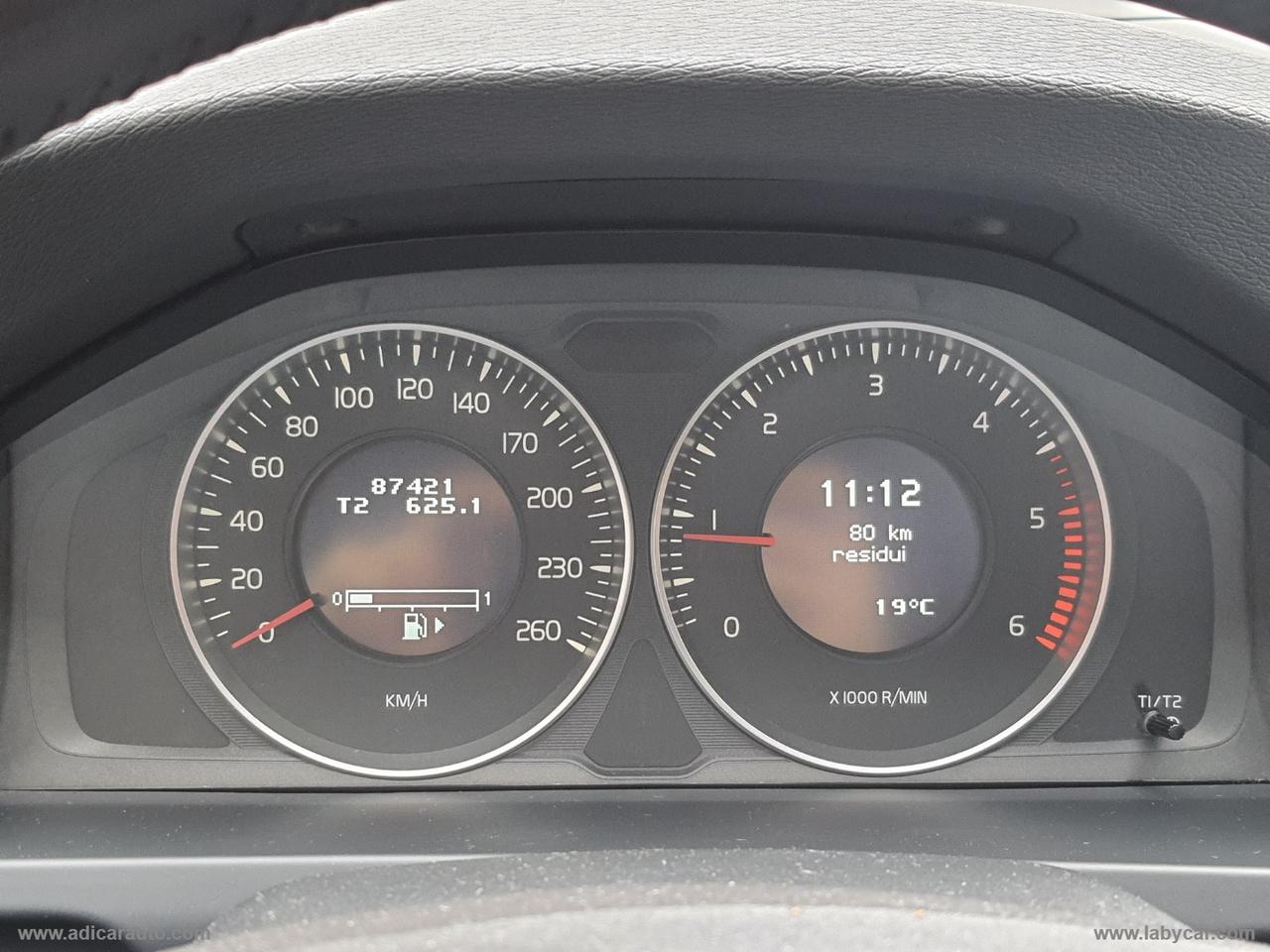 VOLVO V60 DRIVe