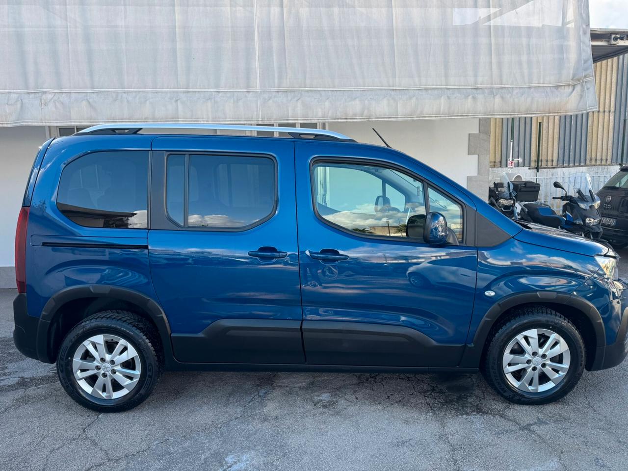 Peugeot Rifter BlueHDi 130 S&S Allure 7 posti