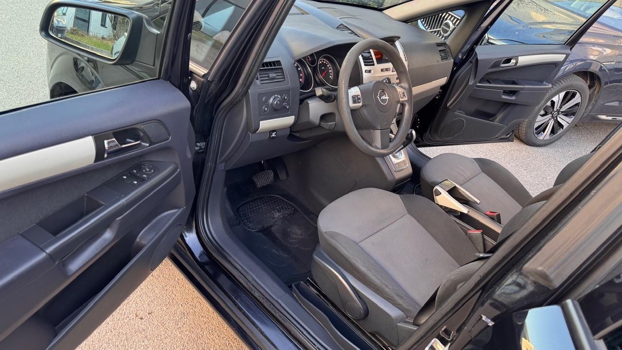 Opel Zafira 1.8 16V VVT Cosmo BENZ E GPL