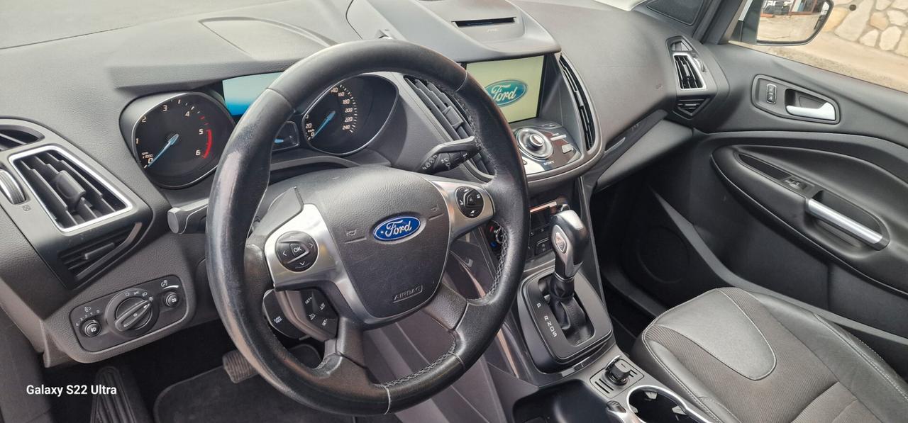 Ford Kuga 2.0 TDCI 150 CV S&S 4WD Powershift Titanium