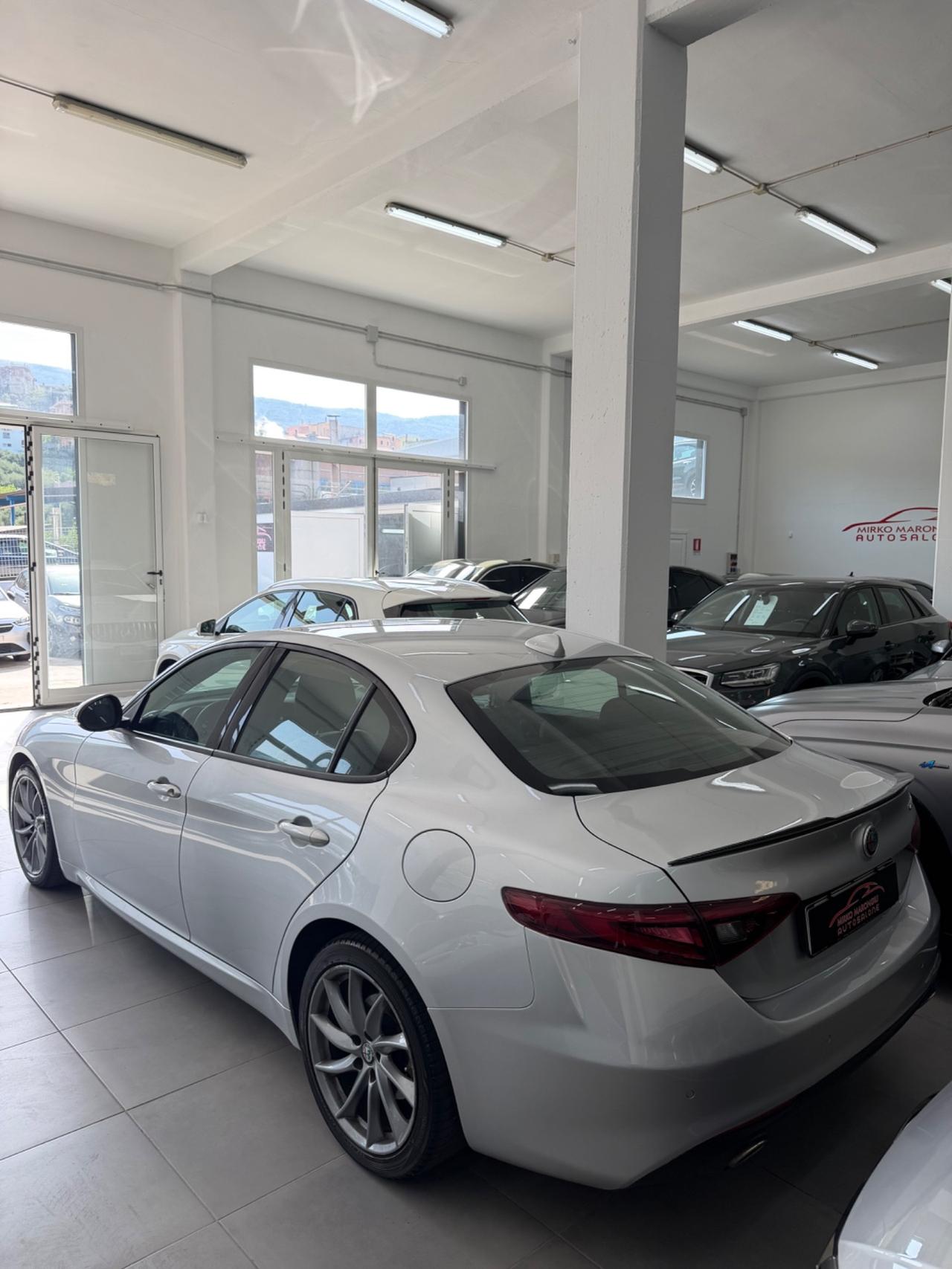Alfa Romeo Giulia 2.2 160 cv AT8 Super FINANZIABILE