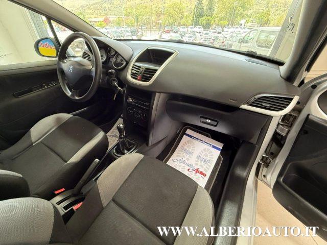 PEUGEOT 207 1.4 HDi 70CV 5p. XT