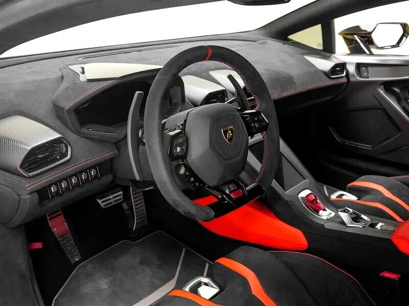 Lamborghini Huracàn STO 5.2 V10 NOLEGGIO LUNGO TERMINE - LEASING FULL INCLUSIVE