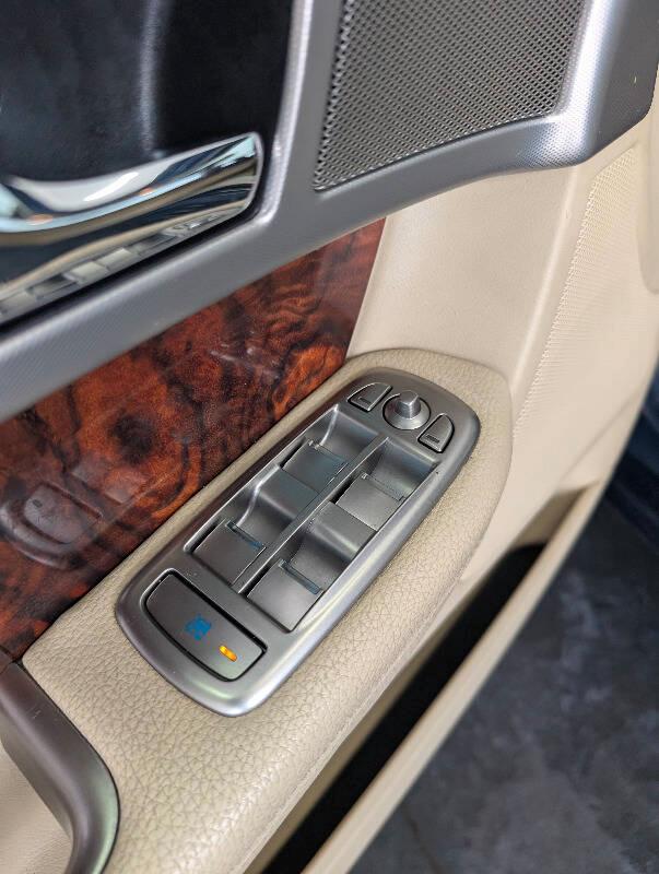 Jaguar XF 2.7d Luxury auto UNI-PROPRIETARIO!