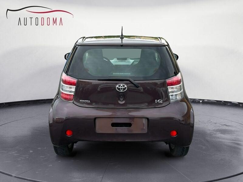 Toyota iQ VVT-I ZERO