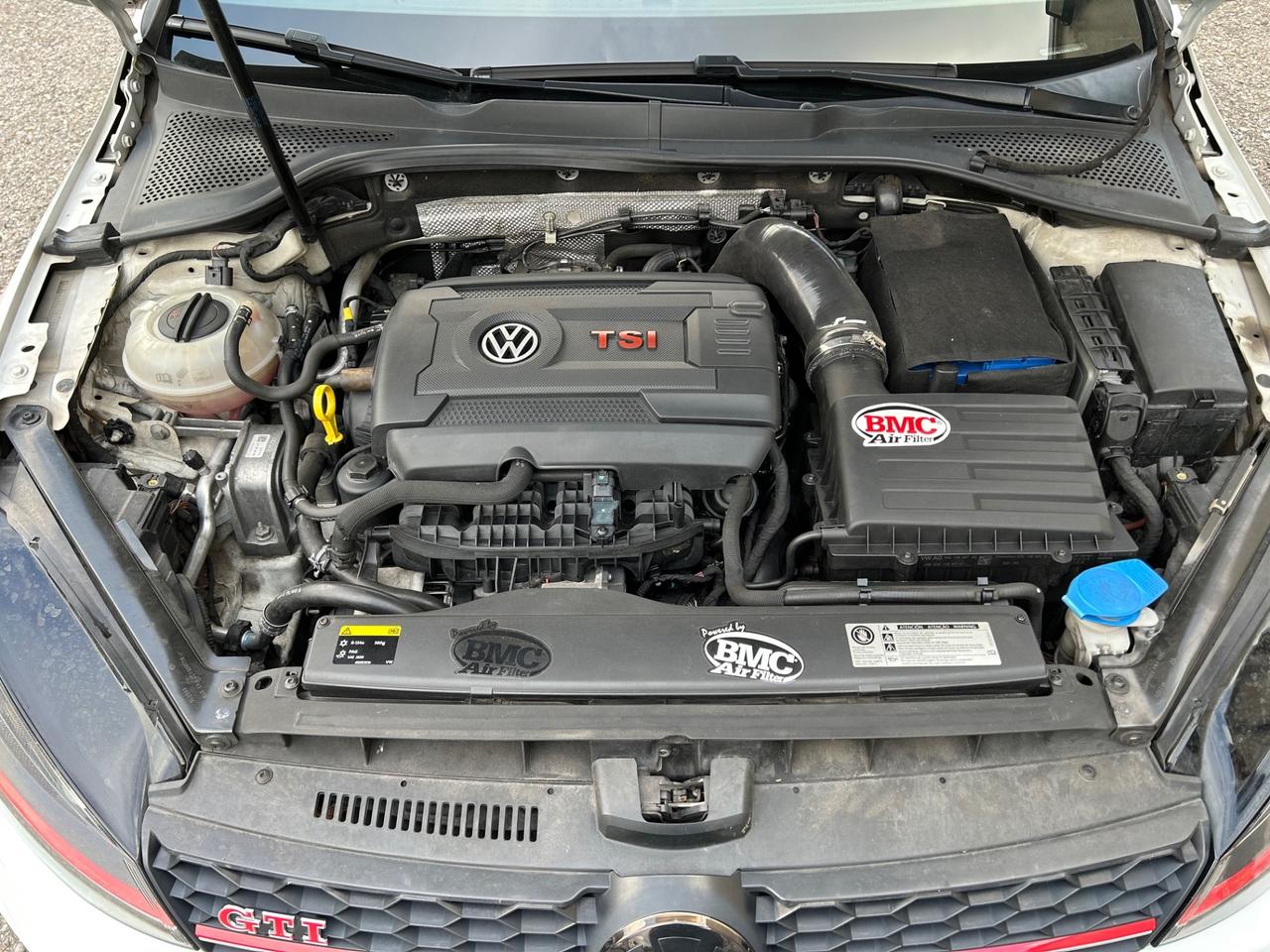 Volkswagen Golf GTI Performance 2.0 TSI DSG 5p. 300cv