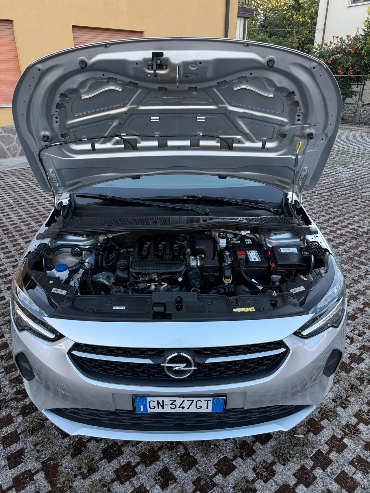 Opel Corsa 1.2 Edition- OK NEOPATENTATI