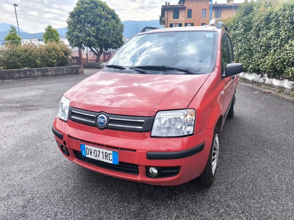 FIAT PANDA 1,2 BENZINA/METANO- OK NEOPATENTATI