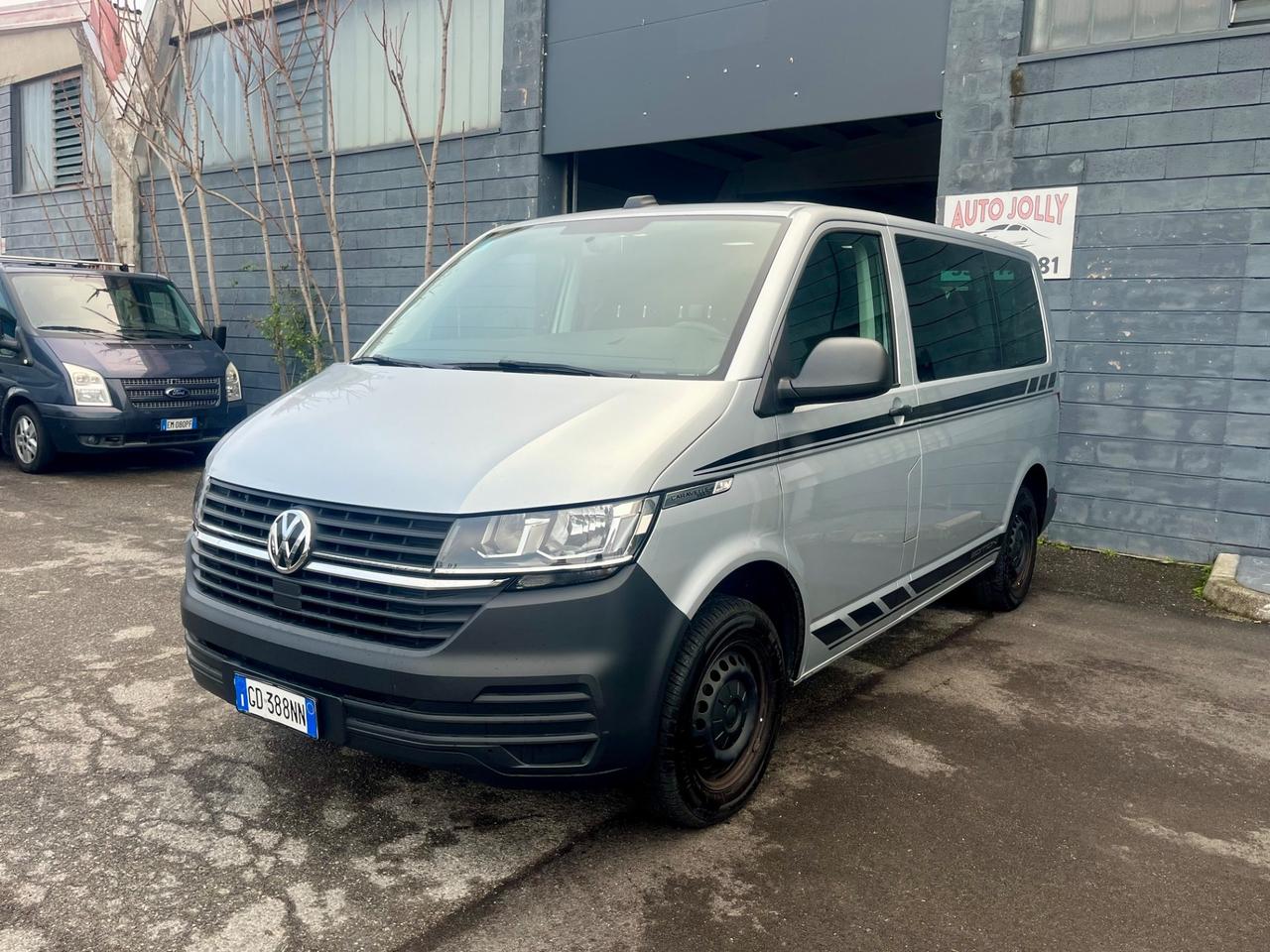 Volkswagen T6 Caravelle 2.0 TDI FWD 9 Posti