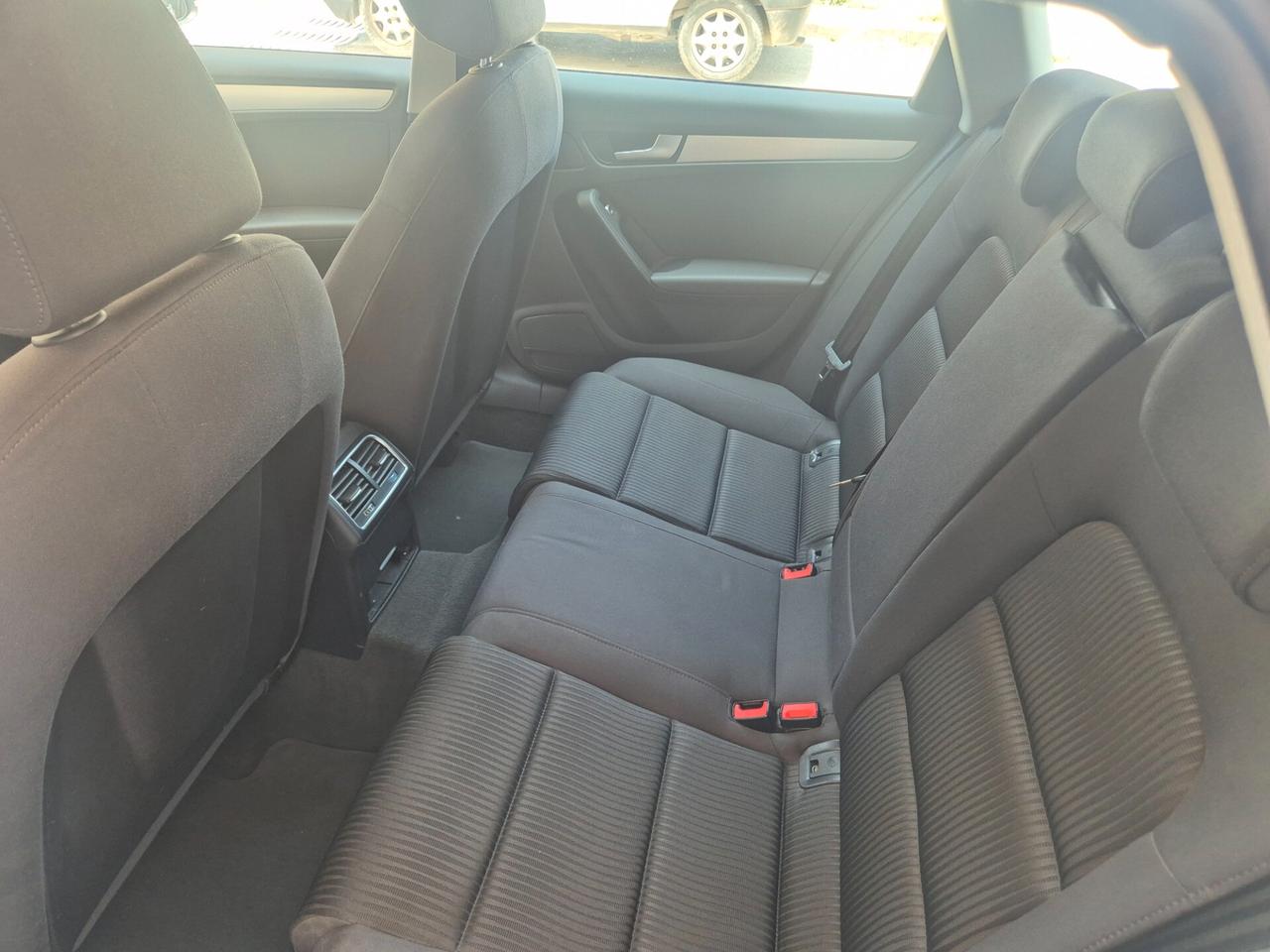 AUDI A4 2.0 TDI 150 CV S LINE ANNO 2015 KM CERTIF
