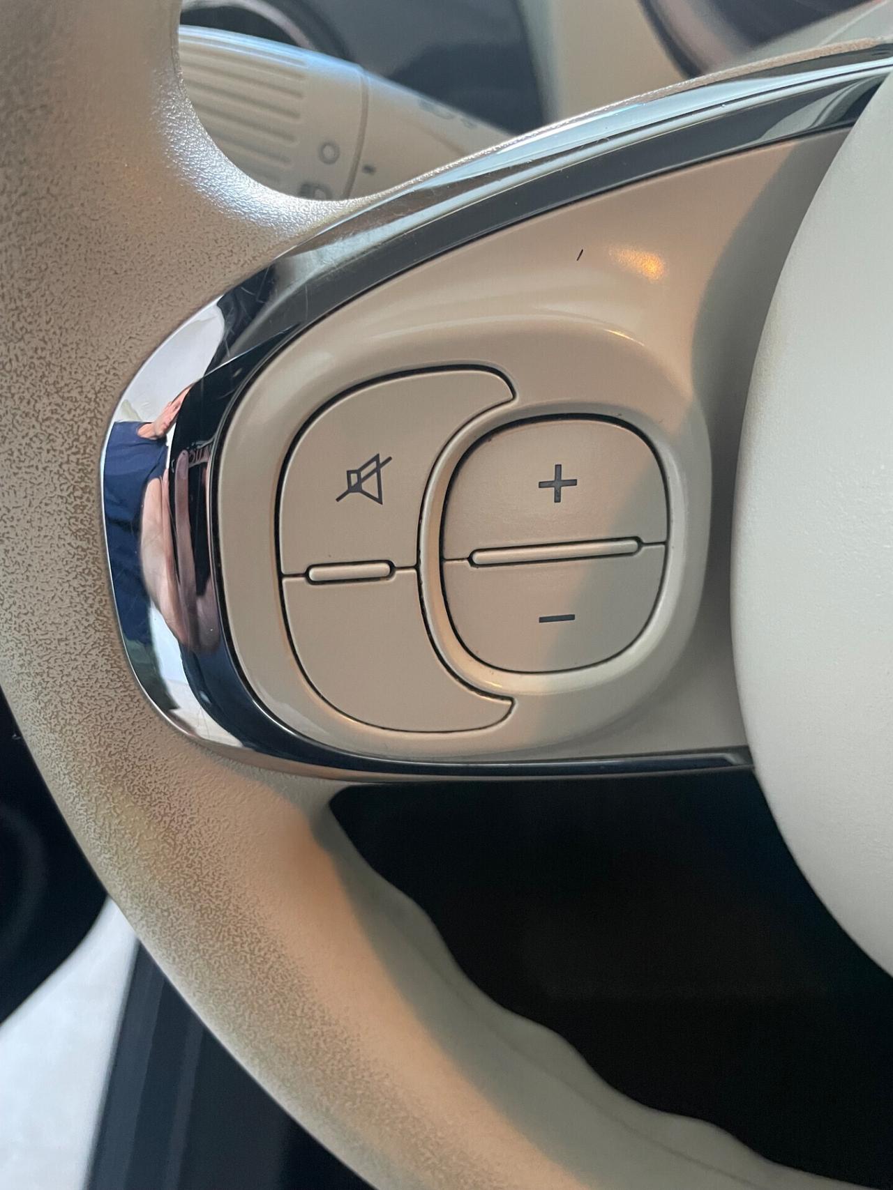 FIAT 500 1.0 HYBRID 72.000 KM “PARI AL NUOVO”