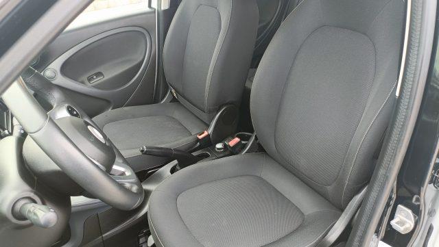 SMART ForFour 1.0 Manuale Passion n°24