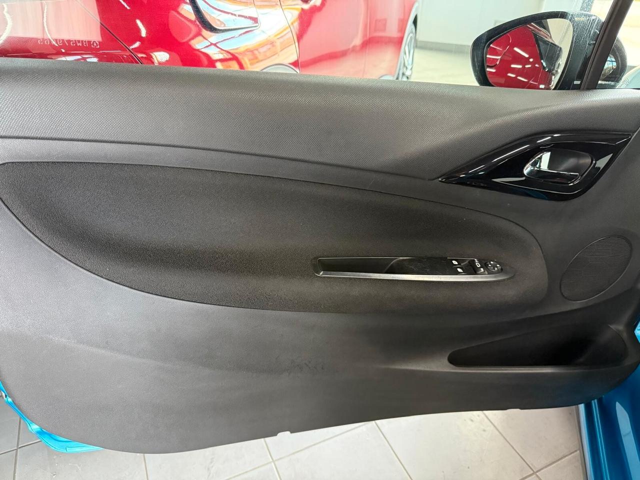 Ds DS3 3 1.6 HDi 110 Just Black