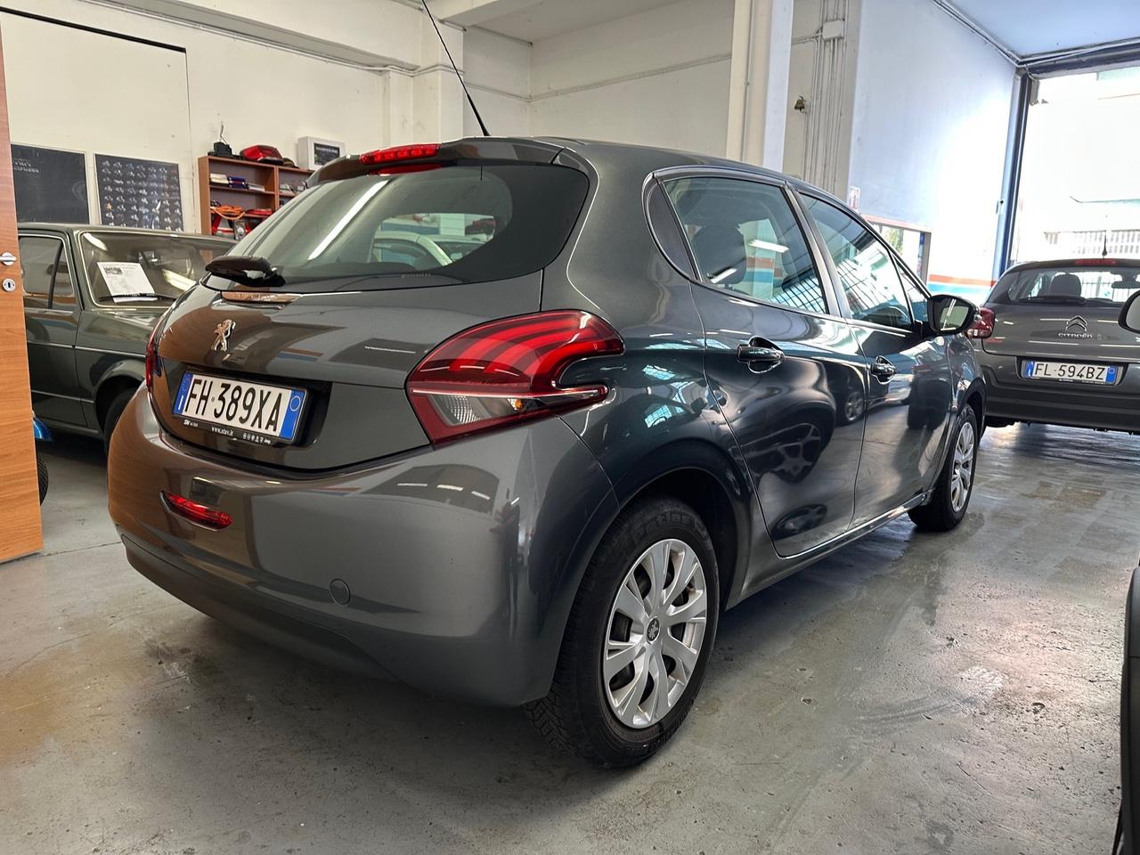 Peugeot 208 PureTech 82 5p. GPL Active