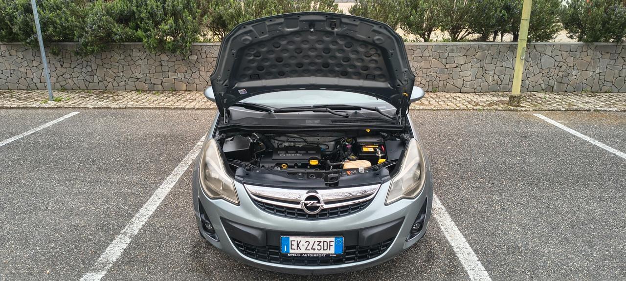 Opel Corsa 1.2 3 porte Club