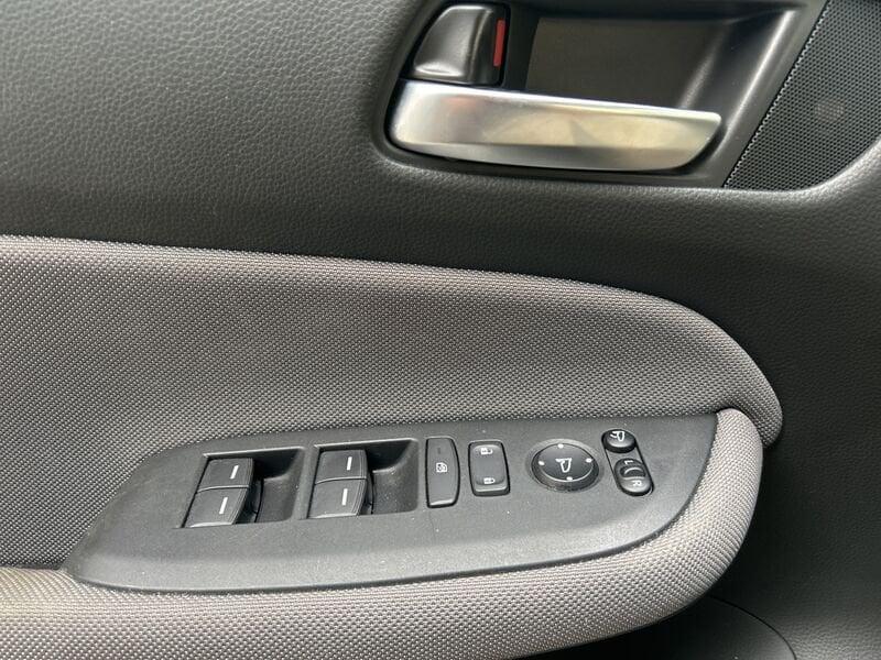 Honda Jazz 1.5 Crosstar eCVT Executive