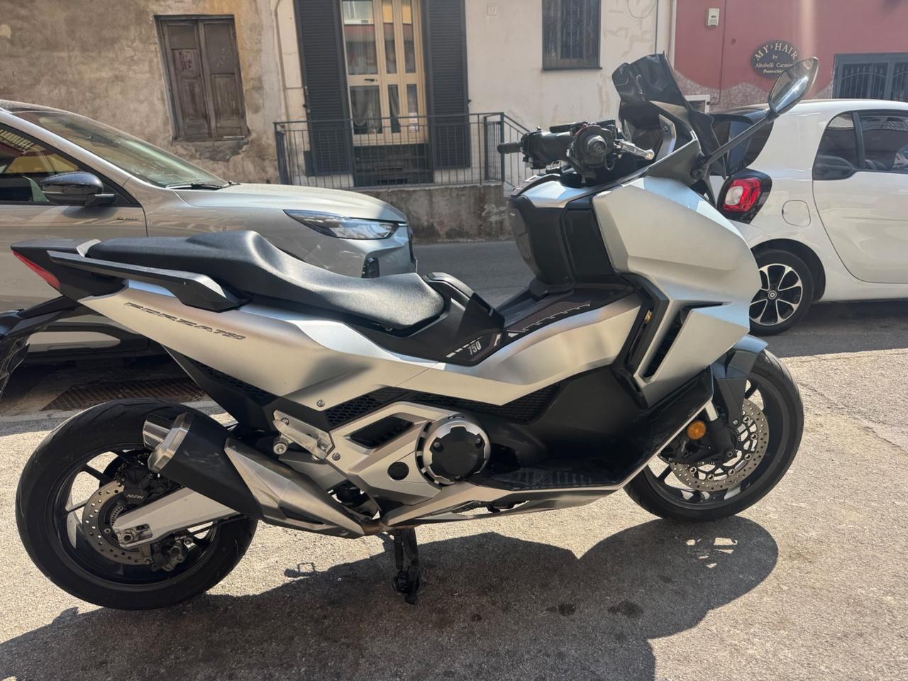 Honda Forza 750 Sport