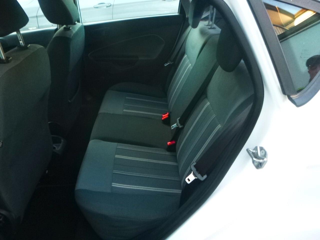 Ford Fiesta 1.4 5 porte Bz.- GPL Titanium