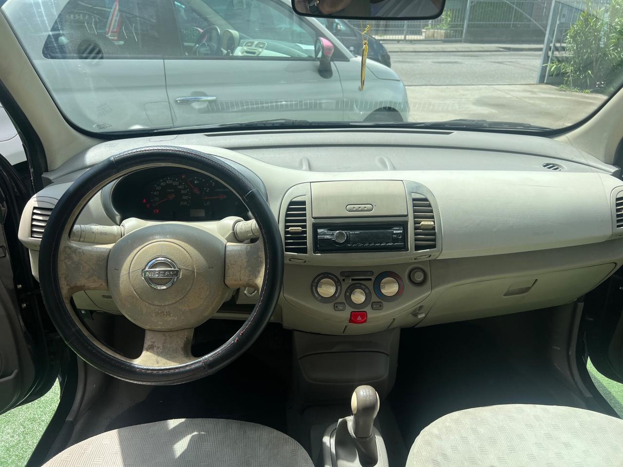 Nissan Micra 1.0 16V 5 porte Visia