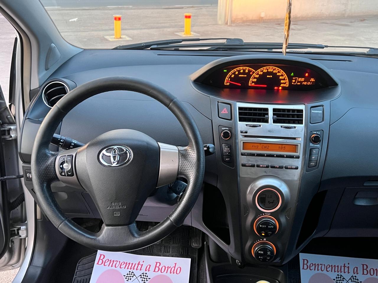 Toyota Yaris 1.4 D TAGLIANDATA GUIDA NEPATENT.