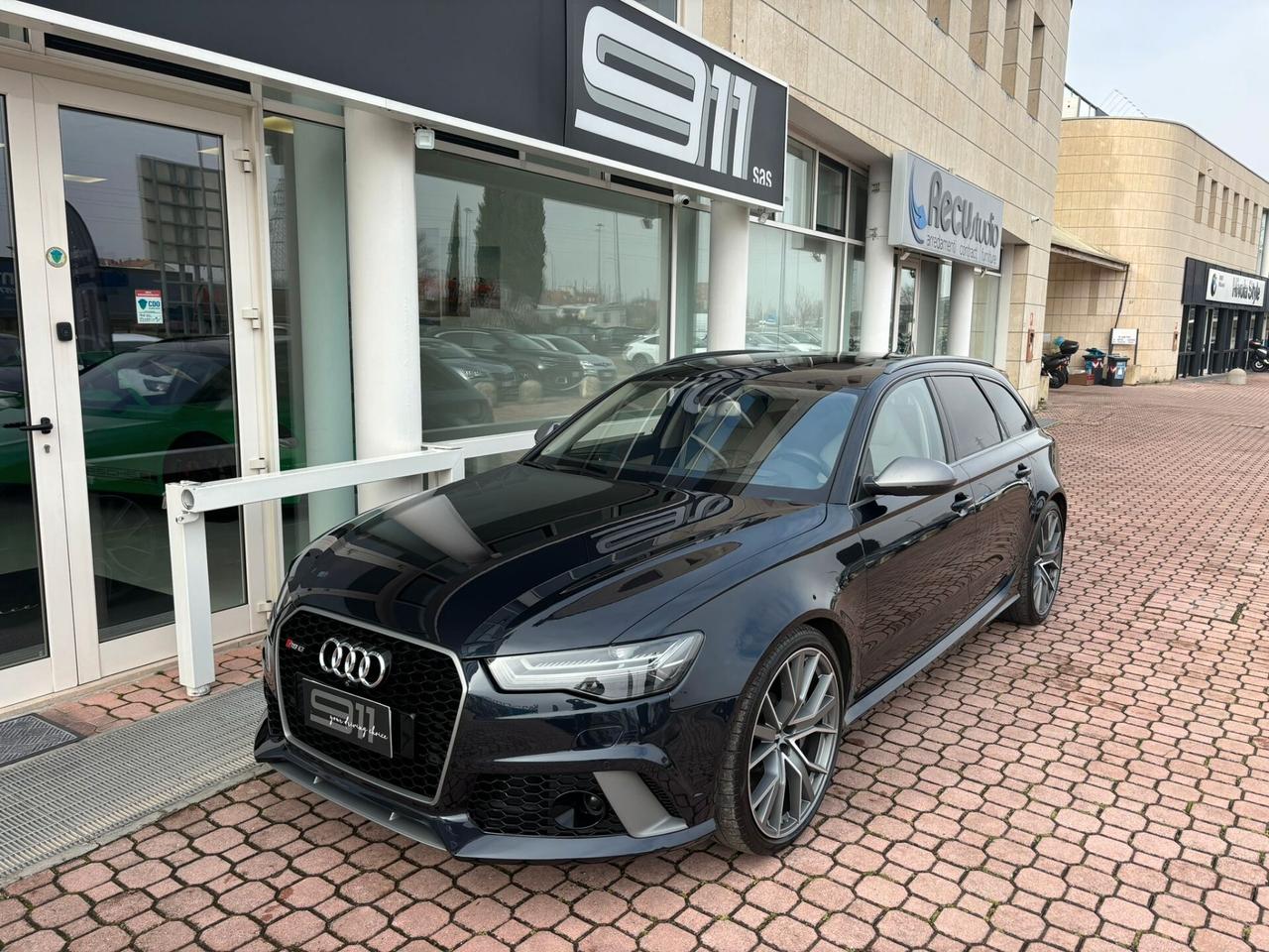 Audi A6 RS 6 Avant 4.0 TFSI quattro tiptronic