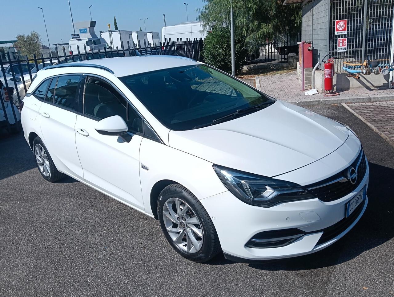 Opel Astra 1.5 CDTI 122 CV S&S Sports Tourer Business Elegance Aziendale