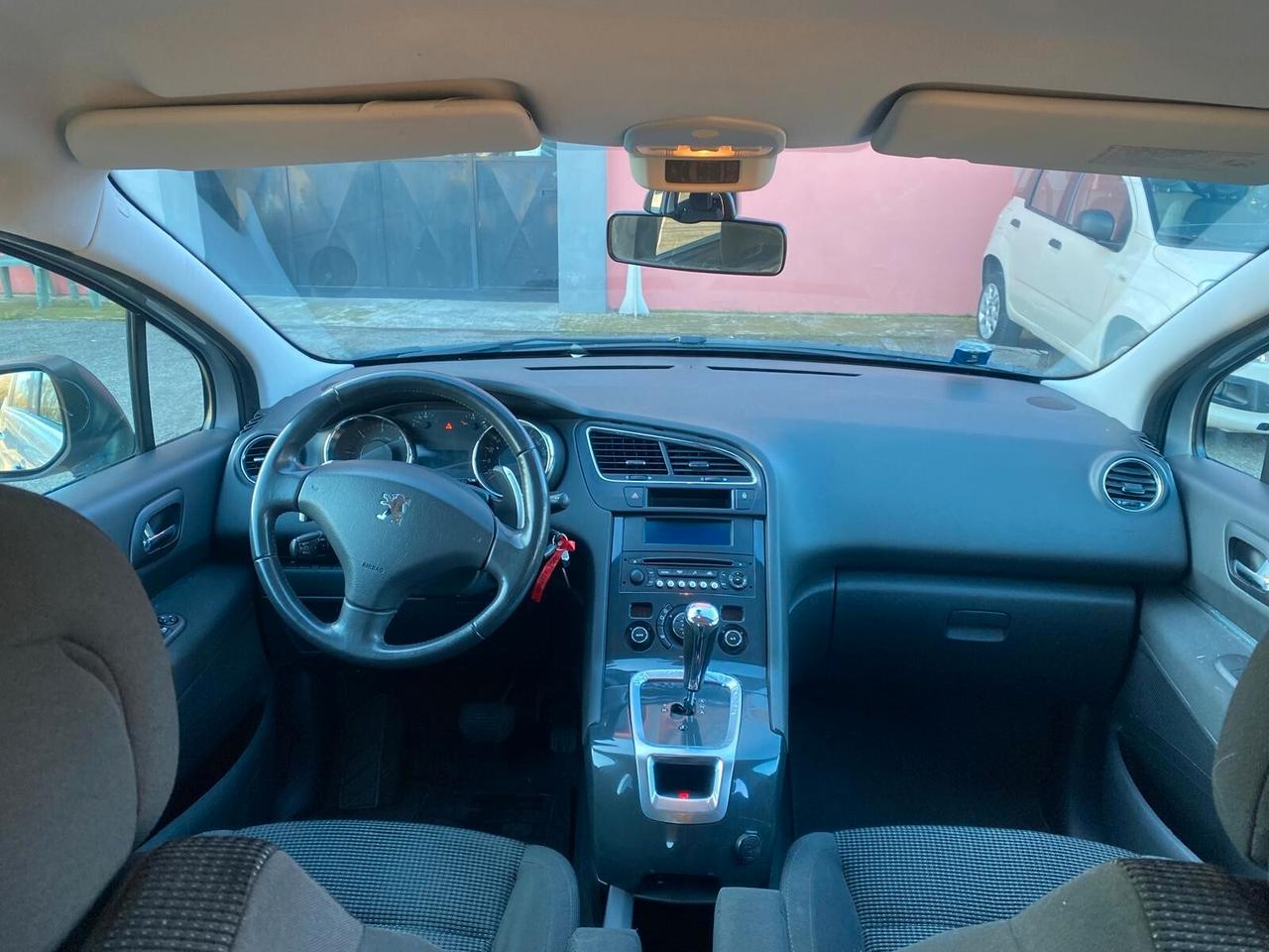 Peugeot 5008 1.6 e-HDi 112CV Stop&Start cambio robotizzato Active