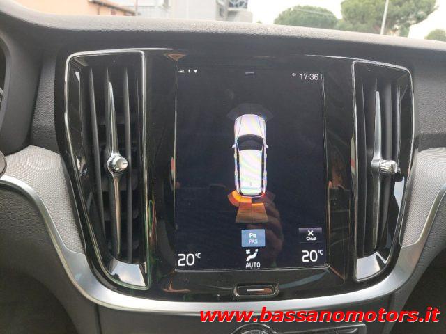 VOLVO V60 Cross Country D4 AWD Geartronic Business Plus
