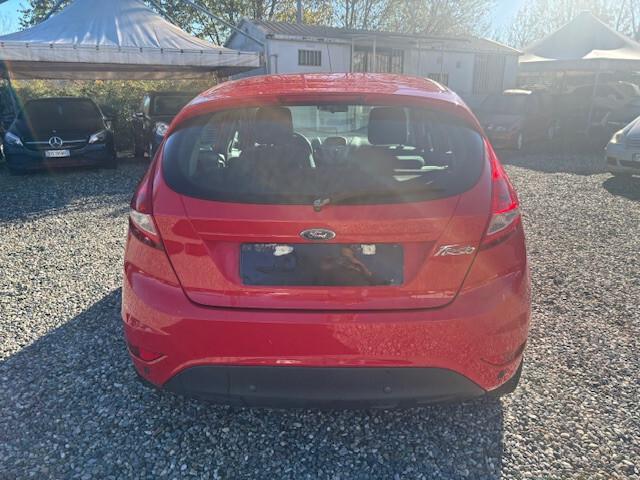 Ford Fiesta 1.4 5 porte Bz.- GPL Titanium