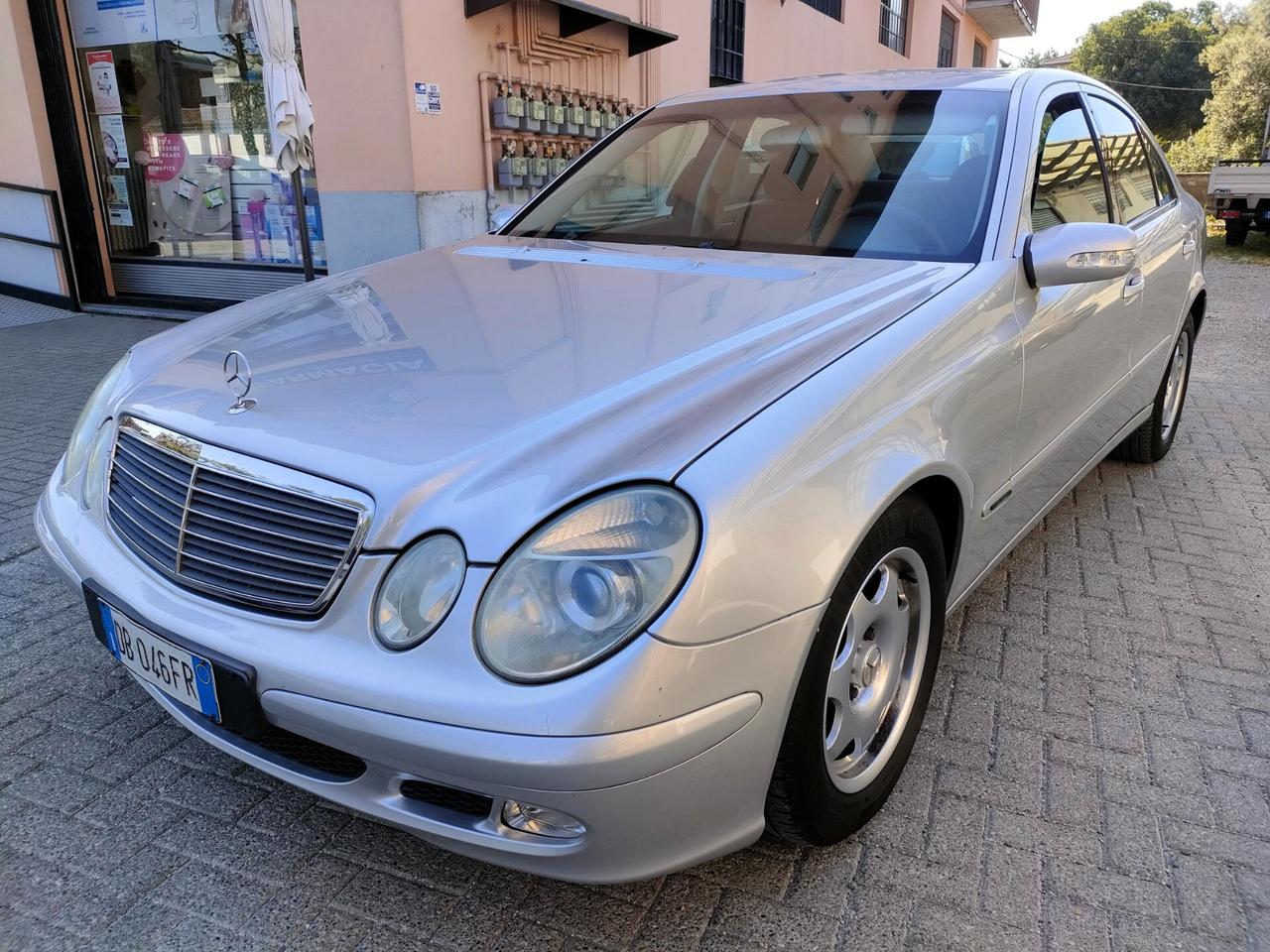 Mercedes-benz E 200 K Metano LEGGERE ANNUNCIO